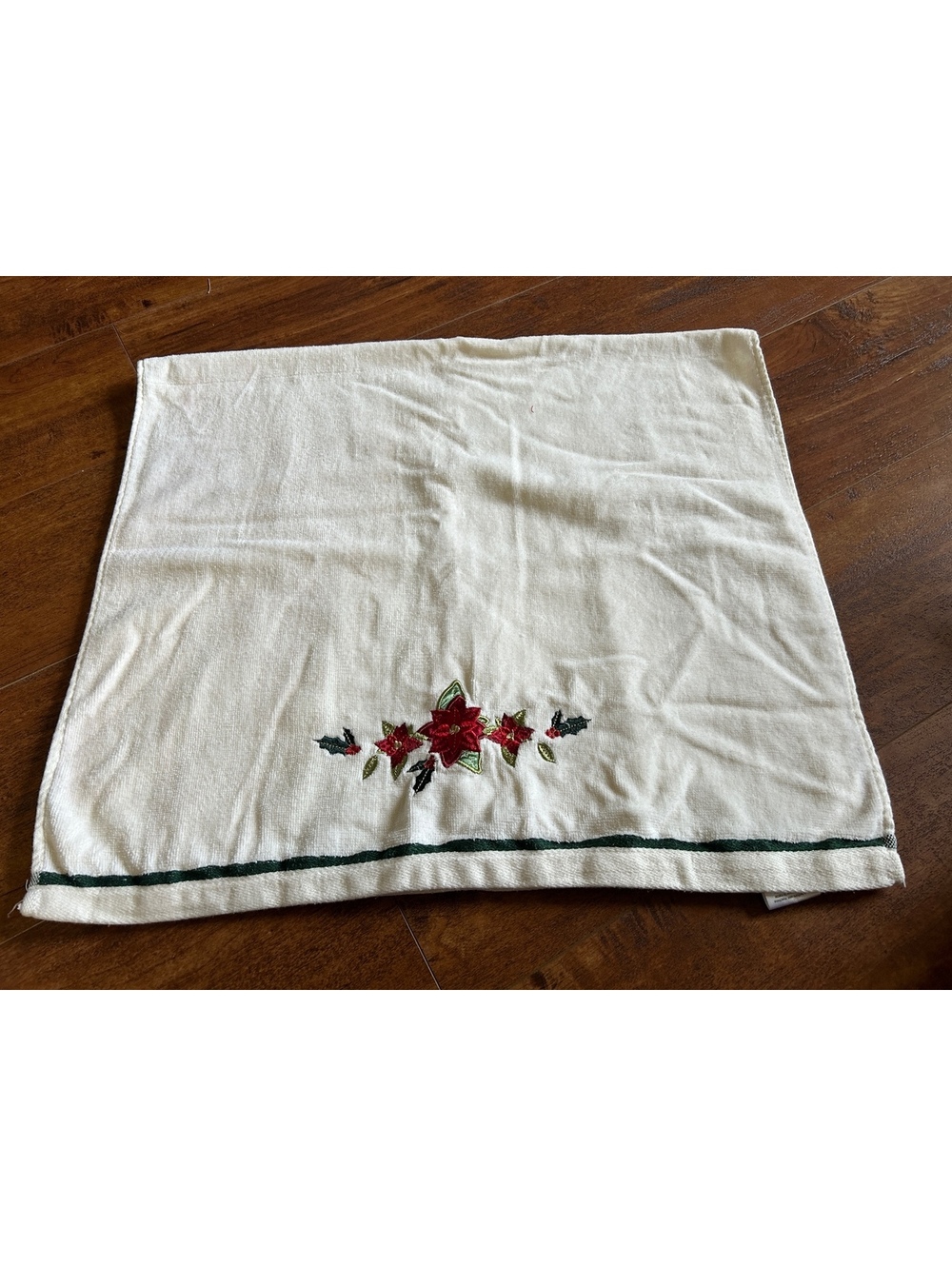 EssentialHome 100% Cotton Embroidered Holiday Hand Towel